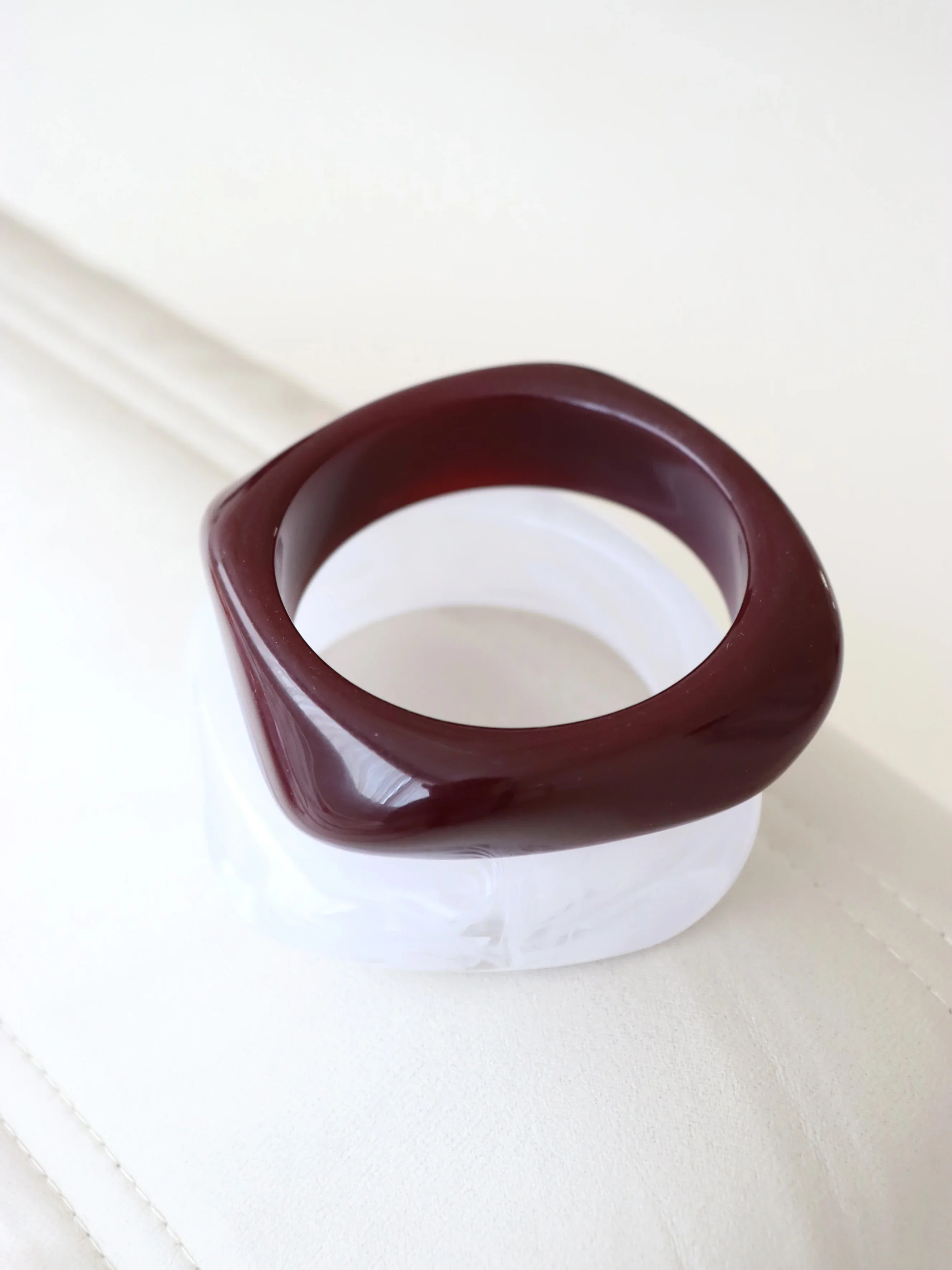 ANGULAR CUFF BANGLE - Wine