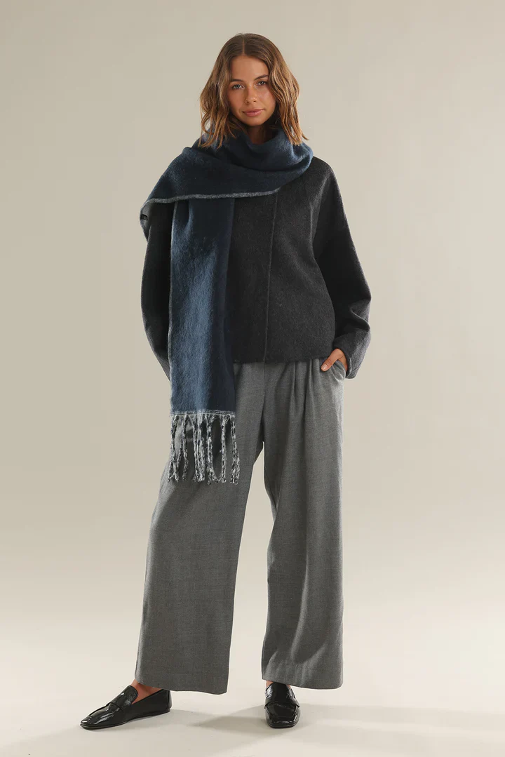 Hannah Reversible Scarf - Image 2