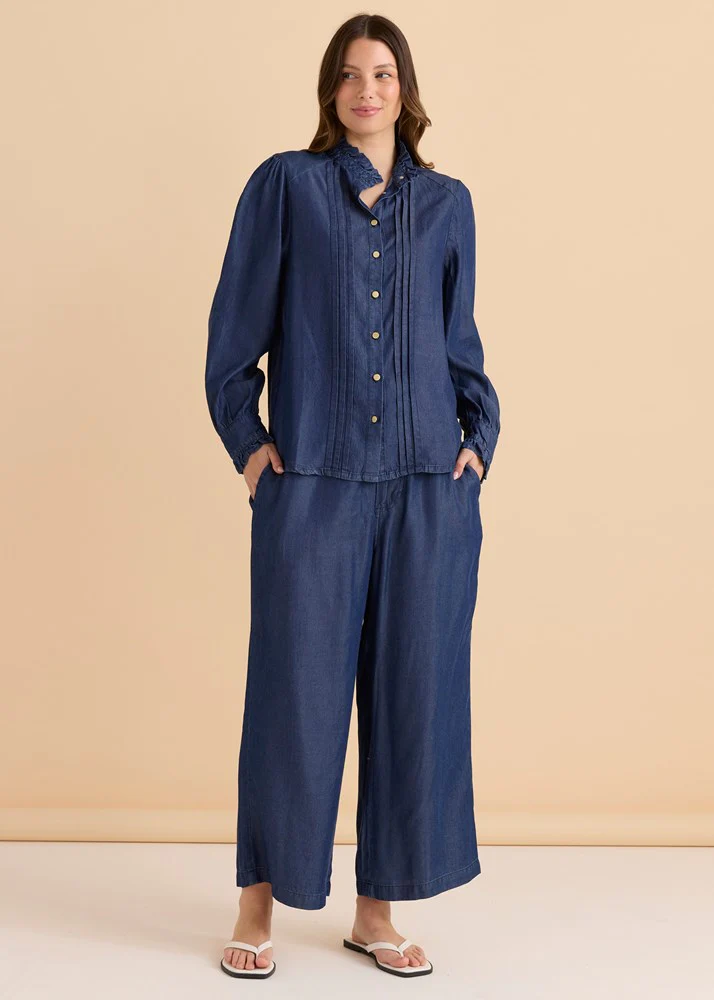 Lucille Lyocell Pleated Shirt - Dark Blue Wash - Image 2