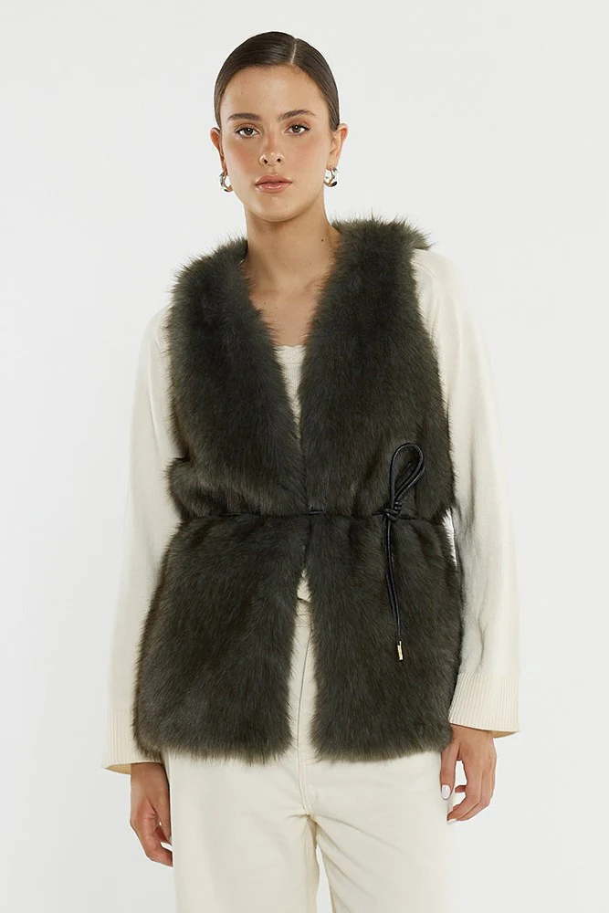 Riya Fur Gilet - Image 3
