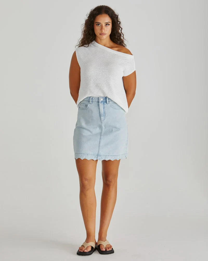 VALE SCALLOPED DENIM SKIRT - Bleach - Image 3