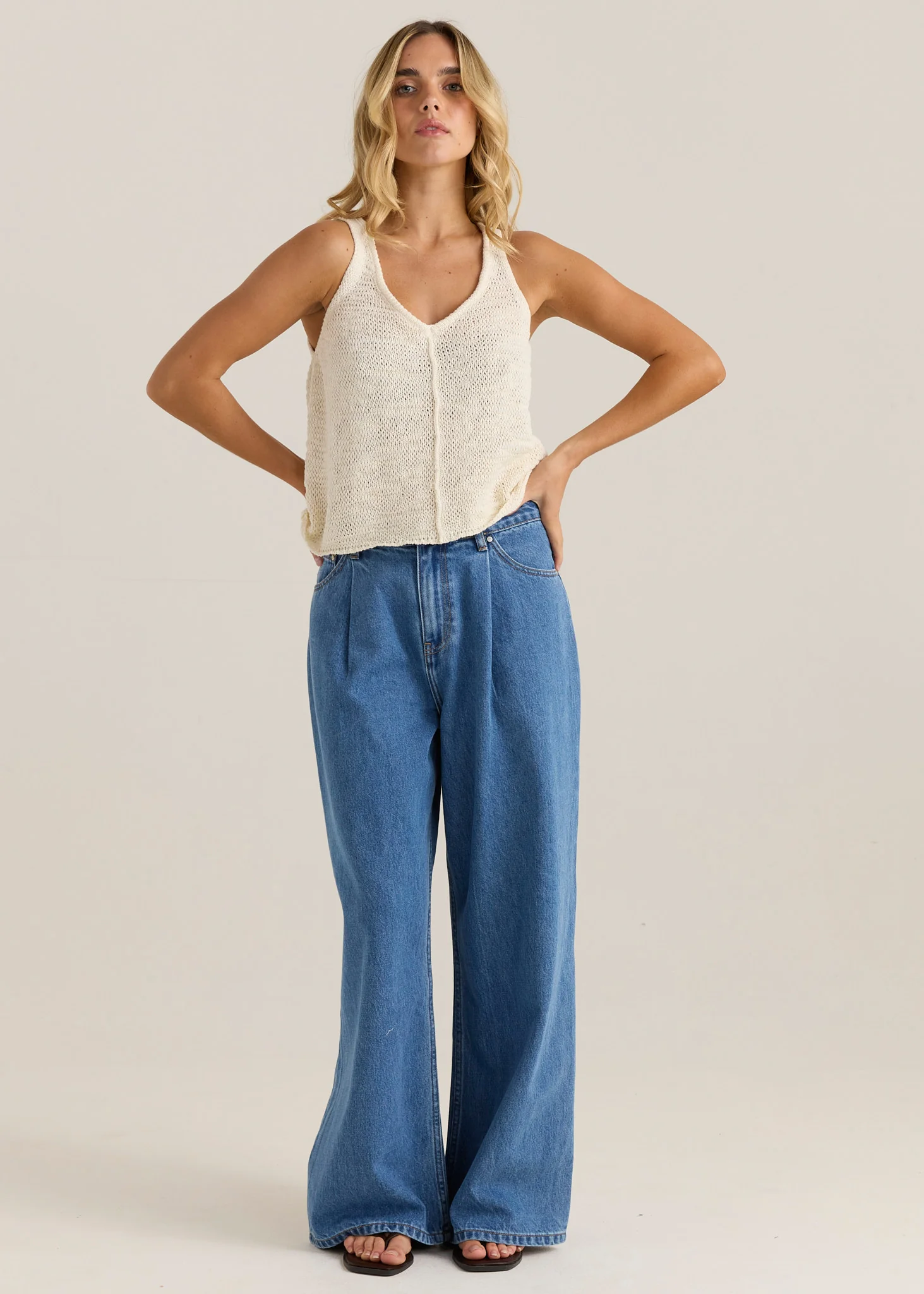 Yara Slack Pleat Jean - Classic Blue Wash - Image 2